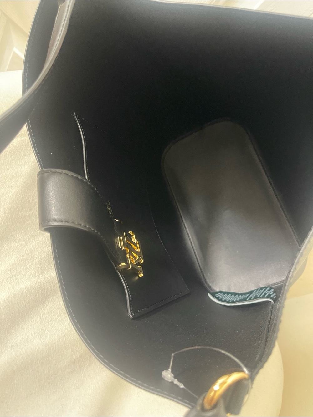 Ralph Lauren Black Bucket Shoulder Bag with Gold RL Logo - Picture 6 of 10